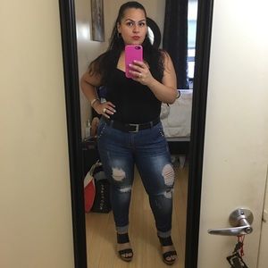 Meet your Posher, Miriam